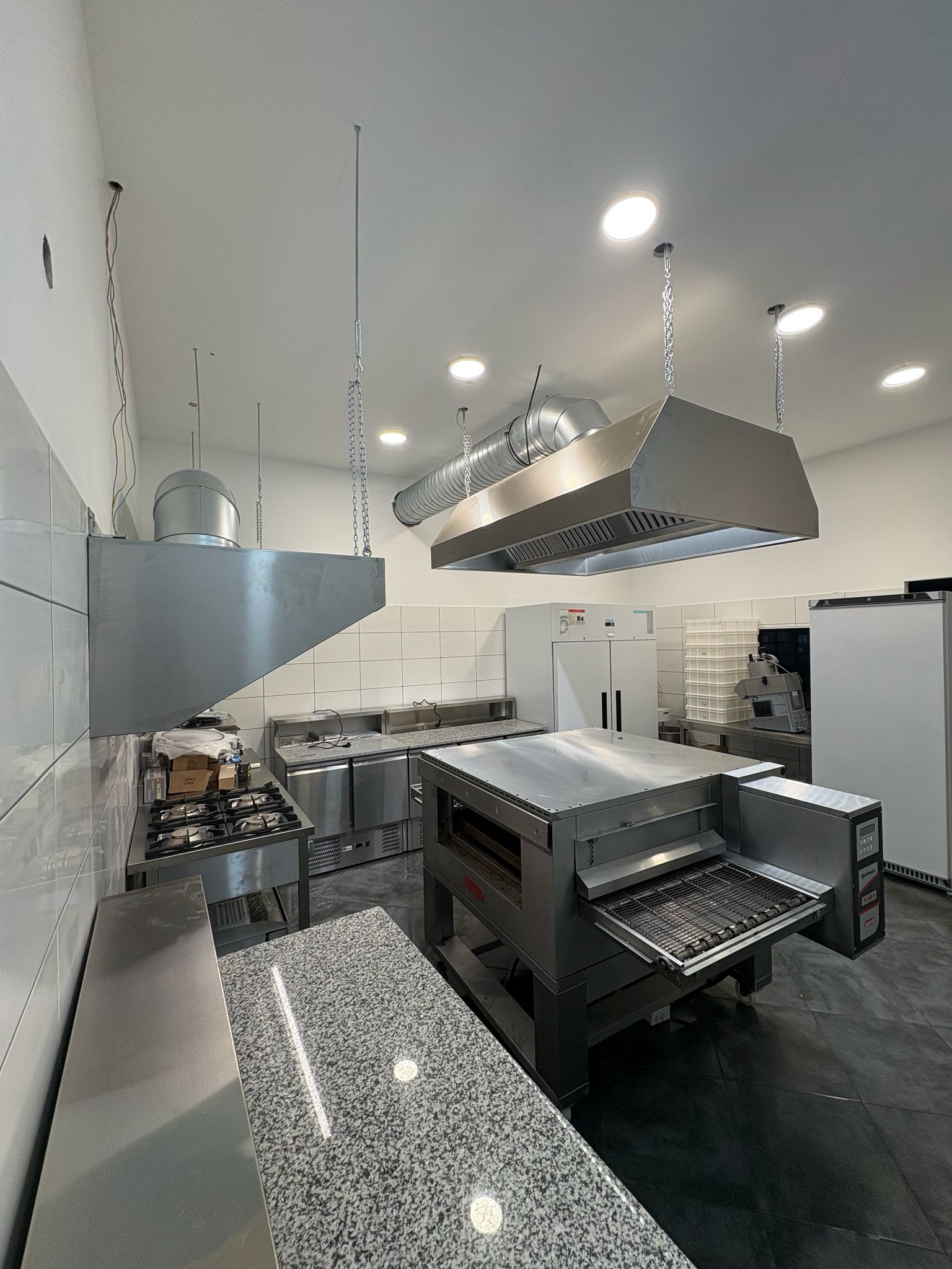 Cuisine Caza Pizza